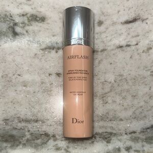 Dior Airflaah spray foundation 2N 200